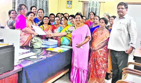 16 మందికి హెడ్‌ నర్సులుగా ఉద్యోగోన్నతి 