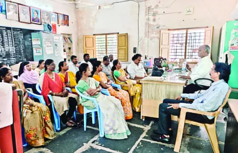 అడ్మిషన్లు పెంచేందుకు కృషి చేయాలి: ఆర్‌ఐఓ 
