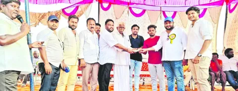 సత్తా చాటిన తెలంగాణ ఎడ్లు 