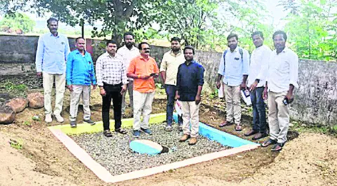 ఇంకుడుగుంతల పరిశీలన