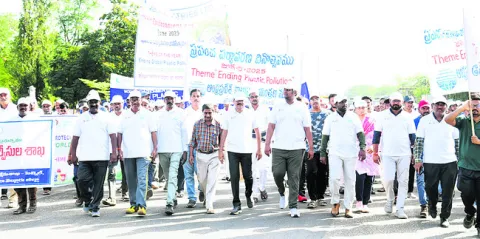 ప్రకృతిని కాపాడుకుందాం 