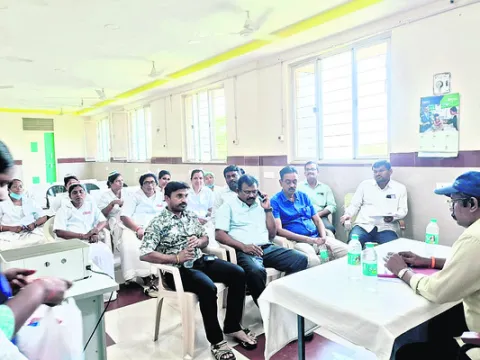 విధుల్లో నిర్లక్ష్యం వహిస్తే చర్యలు
