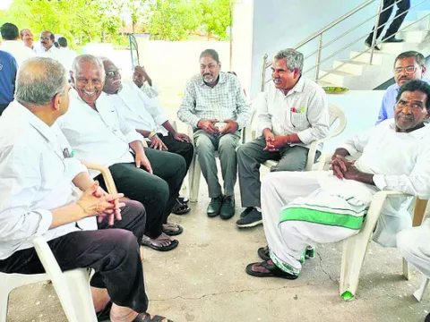 ఉద్యమనేతల మాటముచ్చట