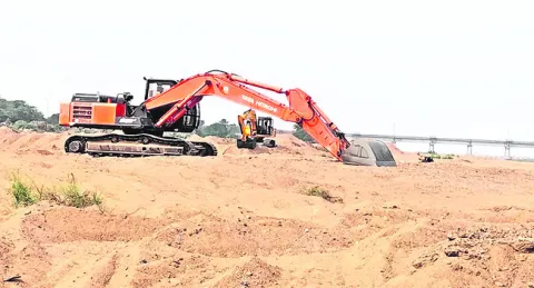 తవ్వుకో తమ్ముడూ! 