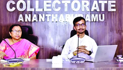 రోగులతో ఆత్మీయంగా మాట్లాడాలి 
