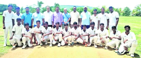 ఇంట్రా డిస్ట్రిక్ట్‌ చాంపియన్‌ పాలమూరు 