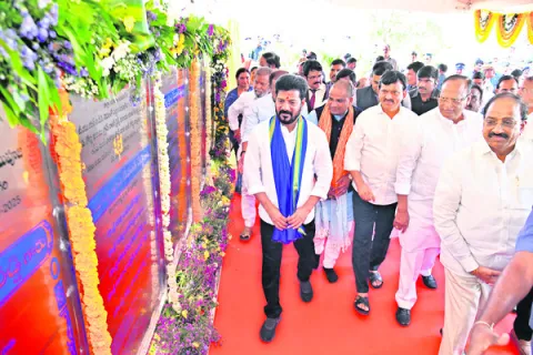 రూ.1051.45 కోట్ల అభివృద్ధి పనులకు శంకుస్థాపన