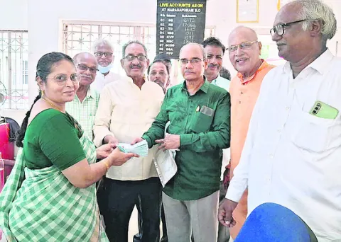 ప్రాణం ఉన్నంత వరకూ వైఎస్‌ జగన్‌ వెంటే.. 