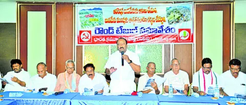 హైడ్రా తరహాలో బుడమేరు ఆపరేషన్‌ నిర్వహించాలి 