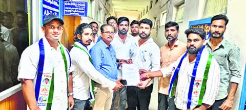 విద్యార్థుల జీవితాలతో ఆటలా..? 