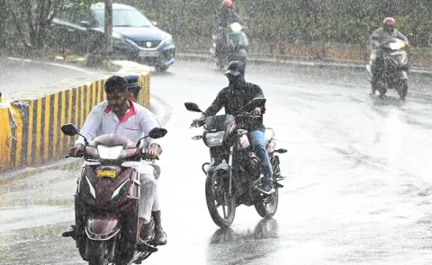 Heavy Rain In Many Places In Hyderabad