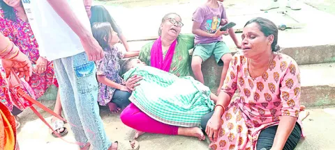 పుణ్యస్నానాల కోసం వచ్చి..