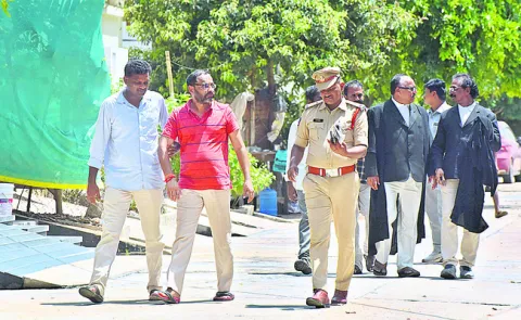 వ్యక్తిగత పూచీకత్తుపై నిరంజన్‌రెడ్డి విడుదల 