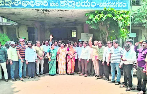 వెబ్‌ కౌన్సెలింగ్‌ రద్దు చేయకపోతే ఉద్యమమే 