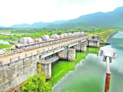నిండుకుండలా పెద్దేరు 