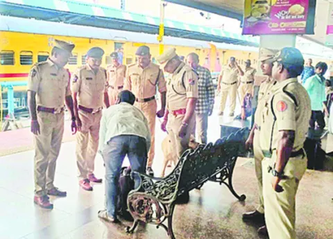 సోమవా