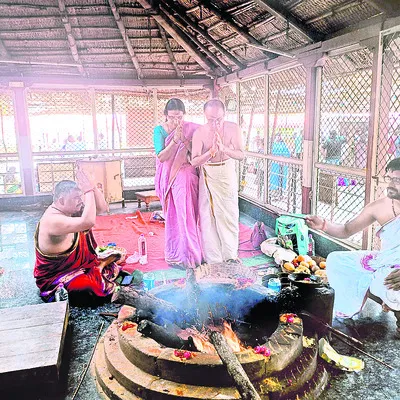 సైకోల వీరంగం 
