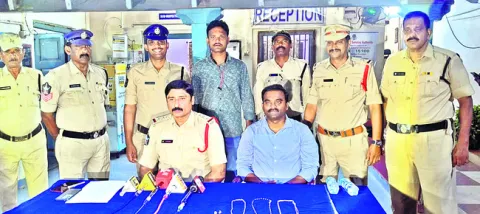 చోరీ కేసుల్లో దొంగ అరెస్టు