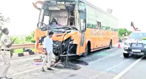 అతివేగానికి నిండు ప్రాణం బలి 