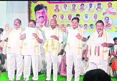 ఆర్యవైశ్యులు రాజకీయంగా ఎదగాలి..