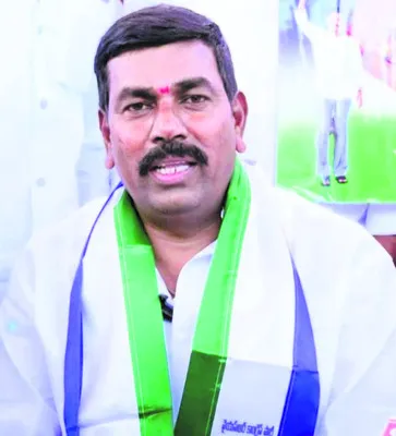 ప్రశ్నించే గొంతు నొక్కే కుట్ర