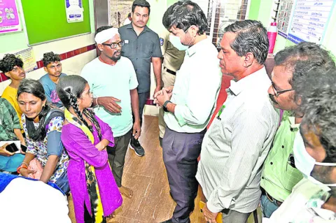 వైద్యసిబ్బంది సమయపాలన పాటించాలి
