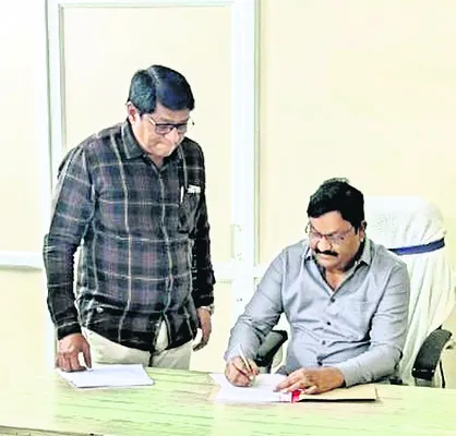ఆర్‌ అండ్‌ బీ   ఈఈగా పవార్‌
