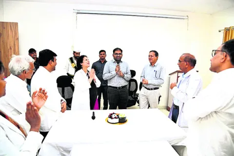 సిమ్స్‌లో వసతులపై ఆరా 