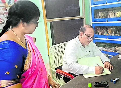 చిల్డ్రన్స్‌ హోం సందర్శన 