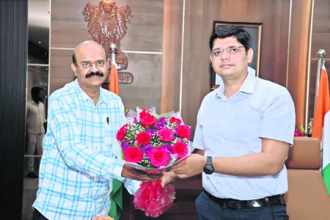 దరఖాస్తుల గడువు పొడగింపు