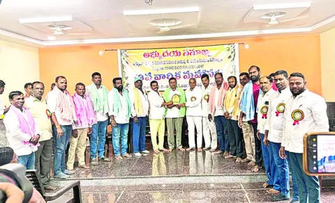 నేతాజీ పొదుపు సంఘానికి ఉత్తమ అవార్డు 
