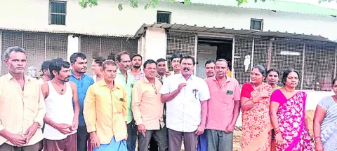 నాలుగు లేబర్‌ కోడ్‌లను వెంటనే రద్దు చేయాలి
