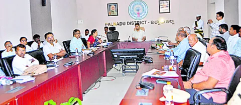 జీఎస్‌టీ నమోదుచేయని వ్యాపారాలను గుర్తించాలి
