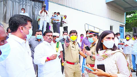 యాజమాన్య నిర్లక్ష్యంతోనే ప్రమాదం