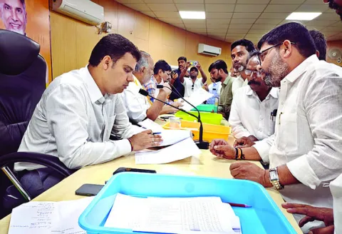 కూటమి పాలనలో పీఆర్‌ వ్యవస్థ నిర్వీర్యం 