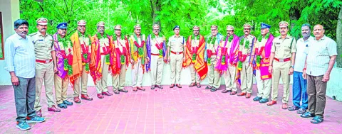 11 మం