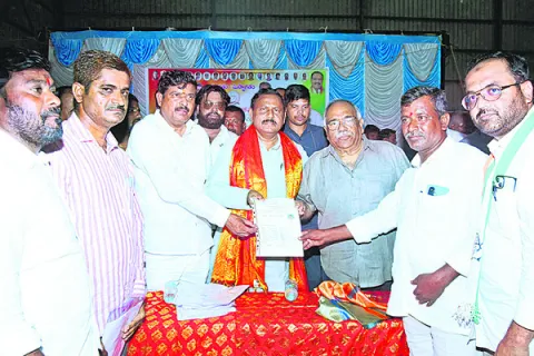 ప్రతీ కార్యకర్తకు న్యాయం చేస్తాం 
