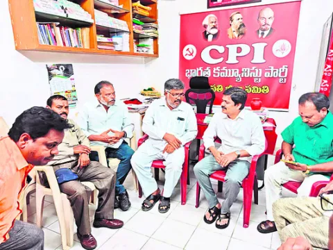 కార్మికుల సమస్యలపై కలిసి పోరాడదాం