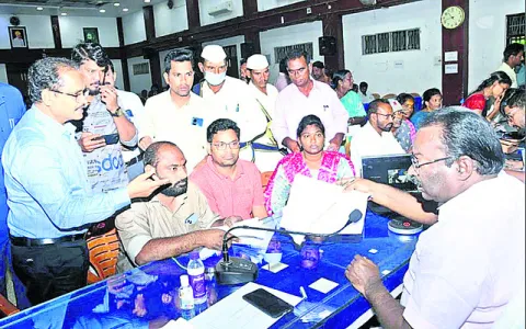 ప్రైవేట్‌ స్కూళ్లపై చర్యలు
