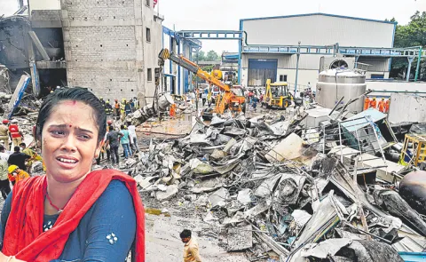 Major explosion in pharma industry 16 people lost breath2