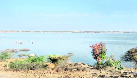 కాల్వల సామర్థ్యం సైతం అంతంతే.. 
