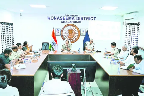 సమన్వయంతో ముందుకు సాగాలి 
