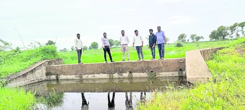 ఉపాధి హామీ పనులు పరిశీలన 