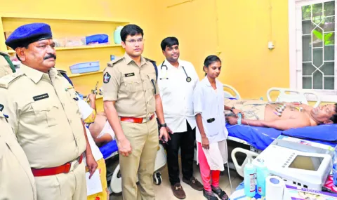 పోలీసు సిబ్బందికి వైద్య పరీక్షలు 