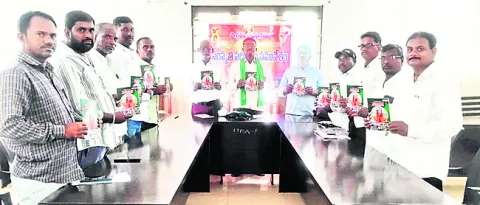 మేడారం జాతర విశిష్టతను కాపాడుకోవాలి