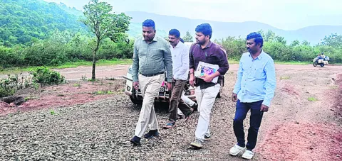 రహదారుల నిర్మాణం వేగవంతం