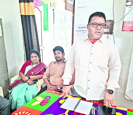 ఆక్రమణలను తొలగించకుంటే చర్యలు తప్పవు 