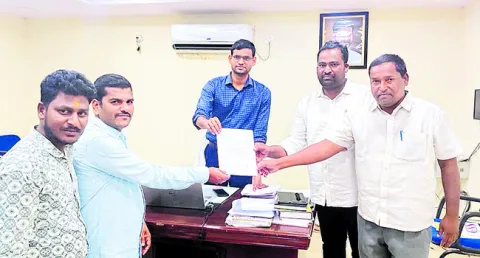 పరిహారం ఇప్పించండి సారూ 