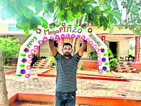 గురువులపై ‘మెగా’ భారం 