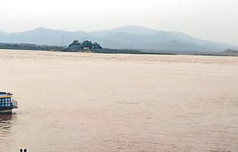 Godavari flood to continue for another week